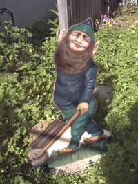 Leprechaun - Boardwalk Originals St. Patrick's Day Leprechaun Decoration & Display