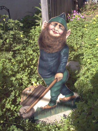 Leprechaun - Boardwalk Originals St. Patrick's Day Leprechaun Decoration & Display